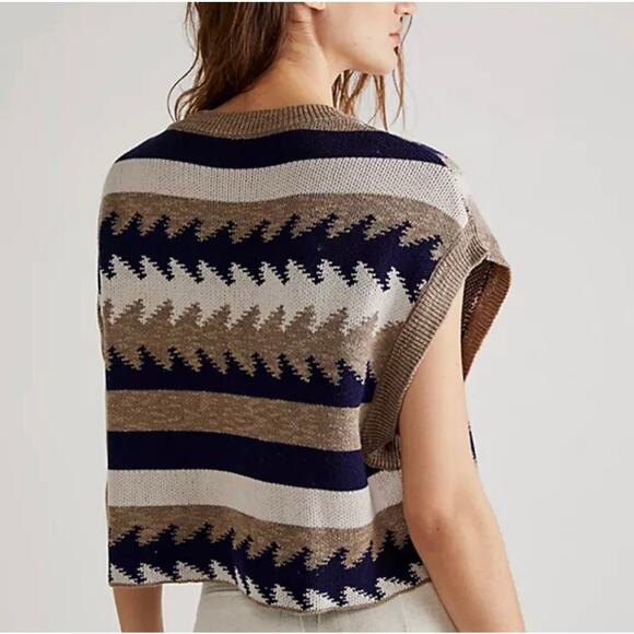Free People Women's Geometric Cyprus Sweater Vest Boho XS Crop - Picture 7 of 7